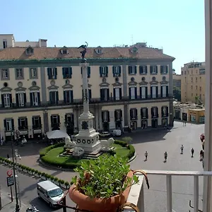 Bed & Breakfast Relais Piazza Dei Martiri, Napoli