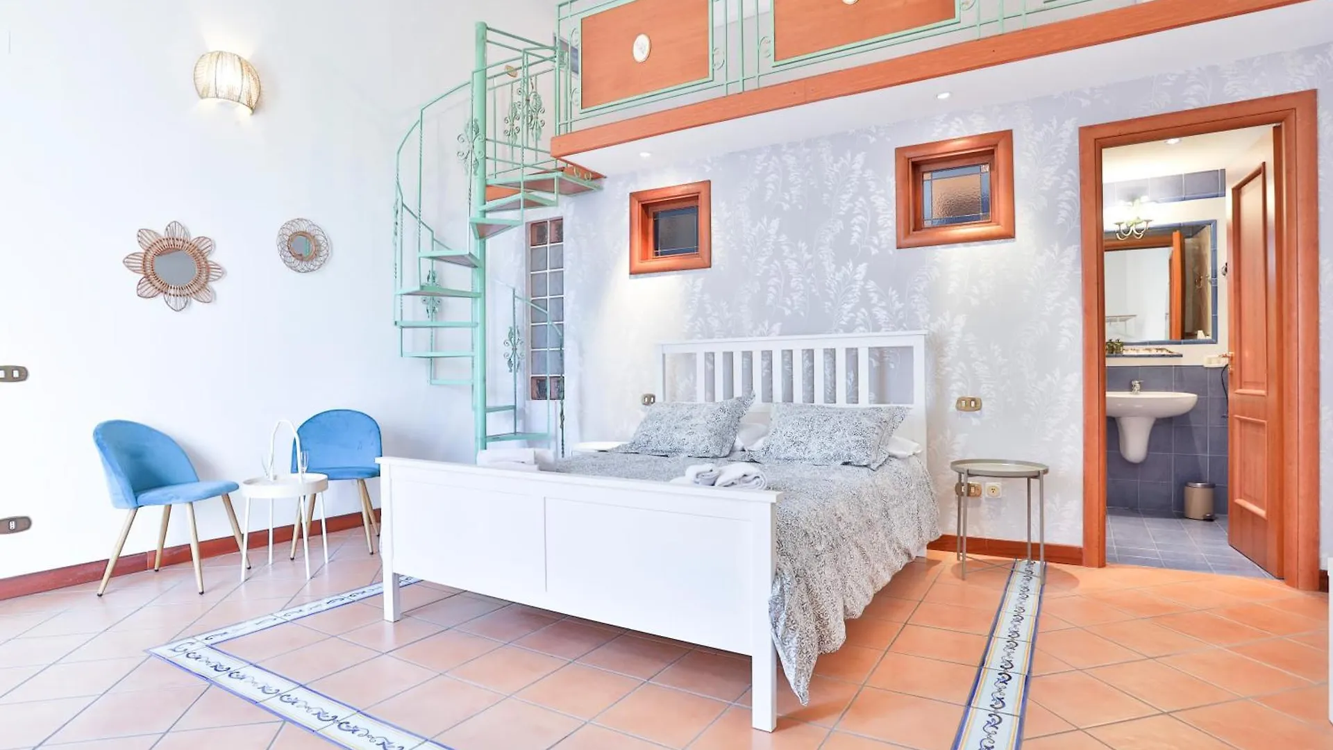 Chiaia Sea View Gem Apartment Naples Italy